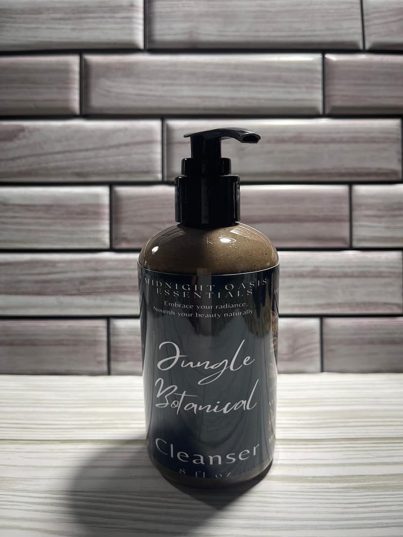 Jungle Botanical Cleanser - Image 2