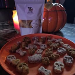 Roscoe & Stella’s Grain-Free Fruit Treats-5