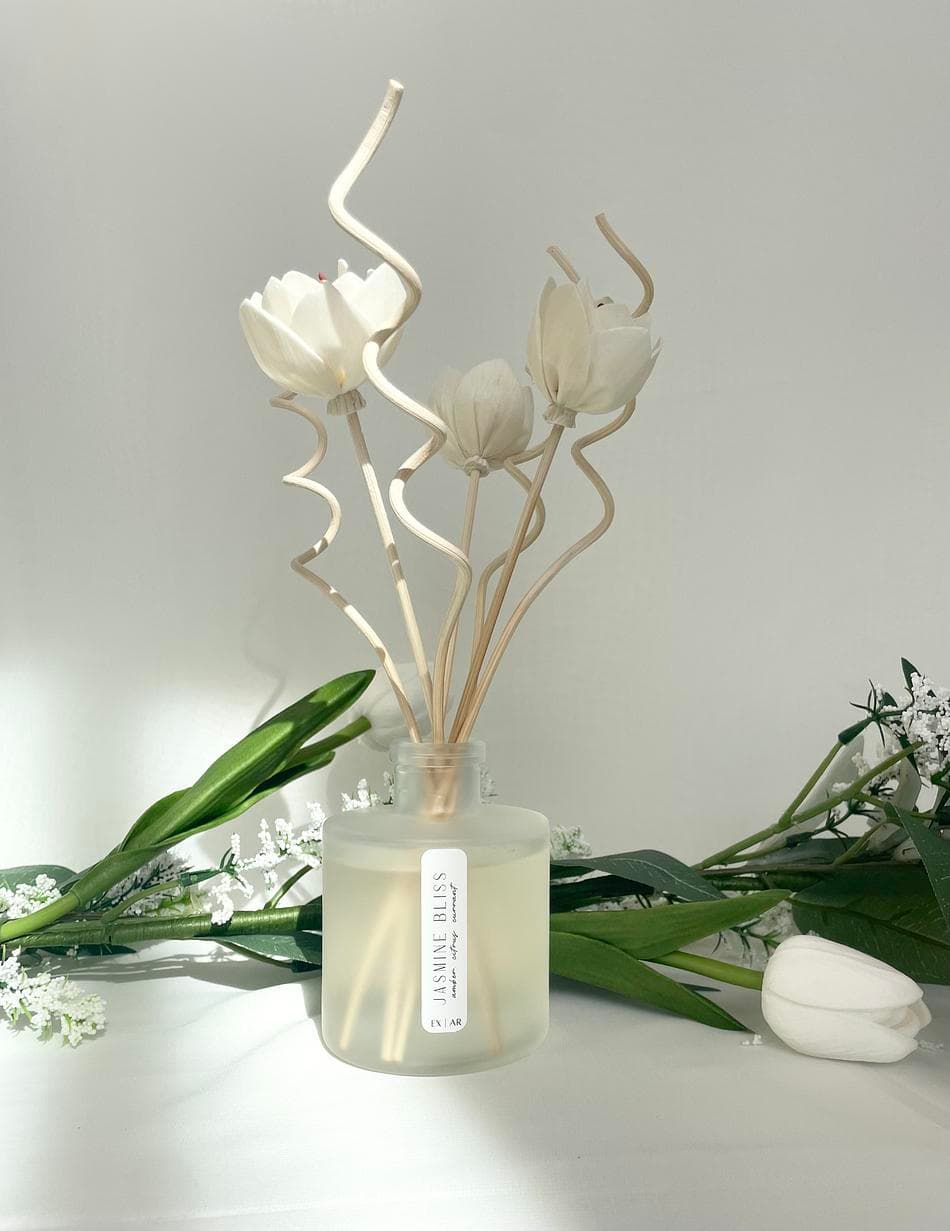 JASMINE BLISS | 6fl oz. Reed Diffuser | Amber. Citrus. Currant.