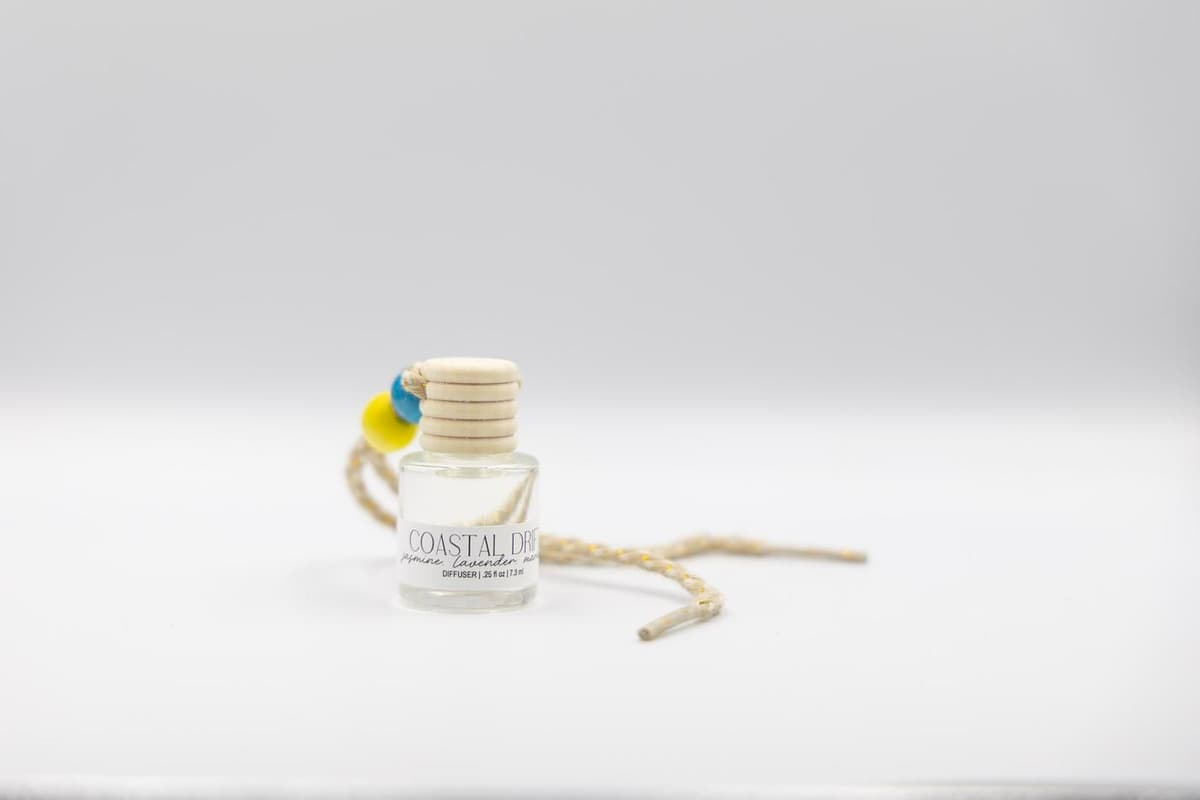 COASTAL DRIFT | .25 fl oz. Mini Diffuser | Jasmine. Lavender. Marine.