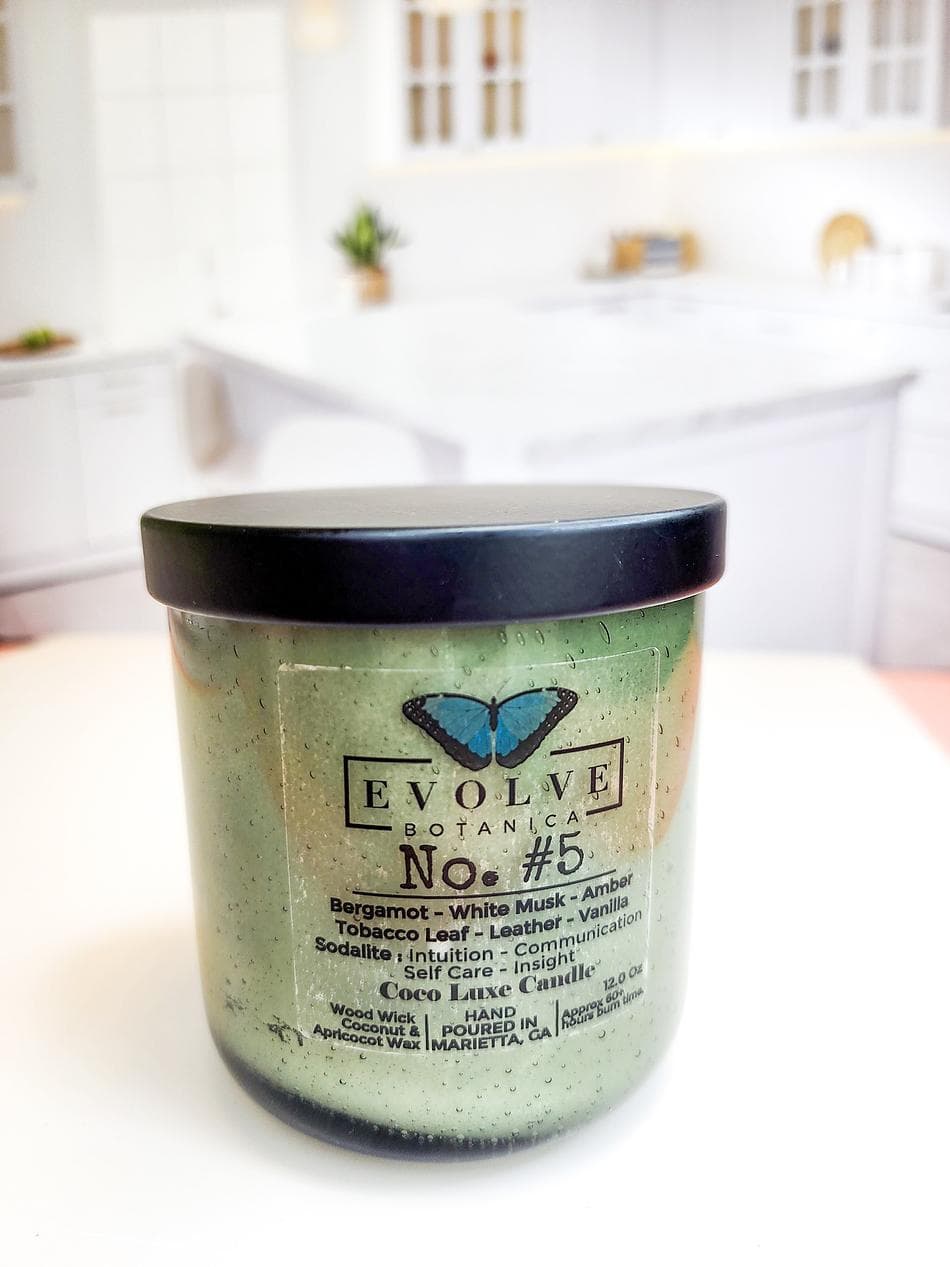 Coconut Wax Luxury Candle, Sodalite Crystal, Clean Cozy Scent, 9 oz Jar Candle