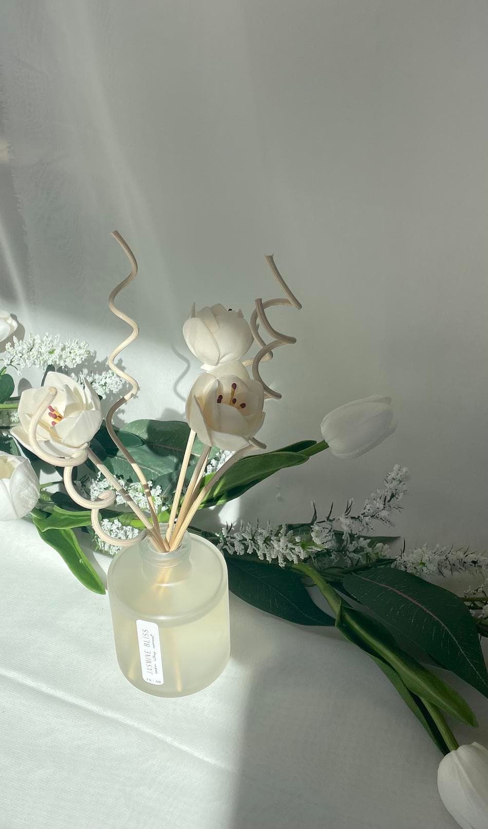 LILY & MOSS | 6fl oz. Reed Diffuser |  Lily of the Valley. Moss. Rose.