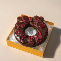 Raspberry 75% Solomon Islands Christmas Chocolate Wreath-3