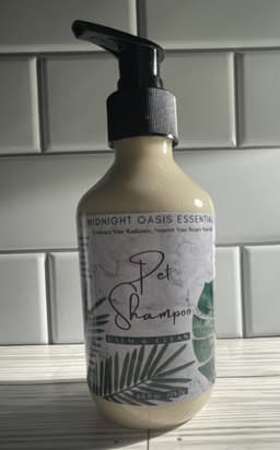 Calm & Clean Chamomile Pet Shampoo – Gentle, Soothing, and Nourishing-1