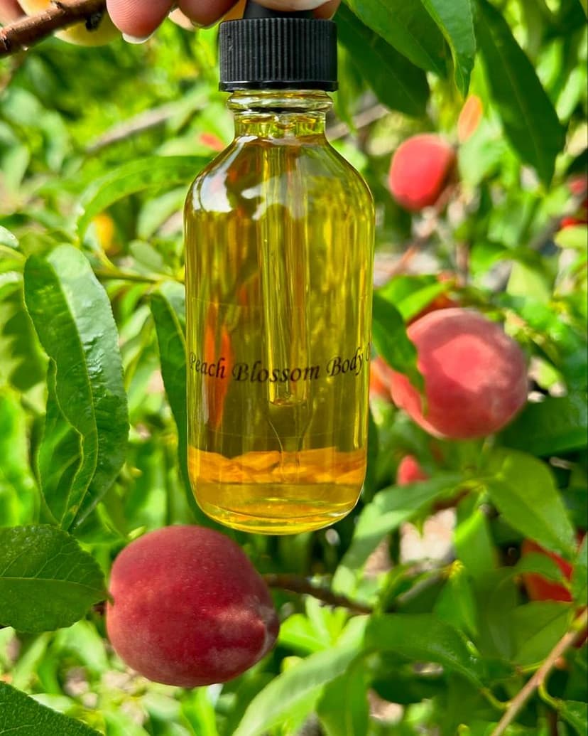 Peach Blossom Body Oil – Nourishing Hydration with a Delicate Peach & Floral Scent - Image 1